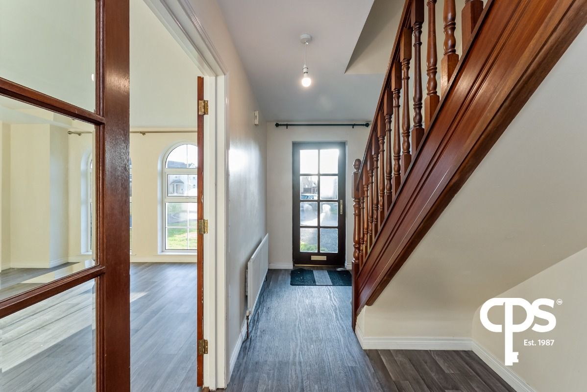 63 Huntingdale Lodge