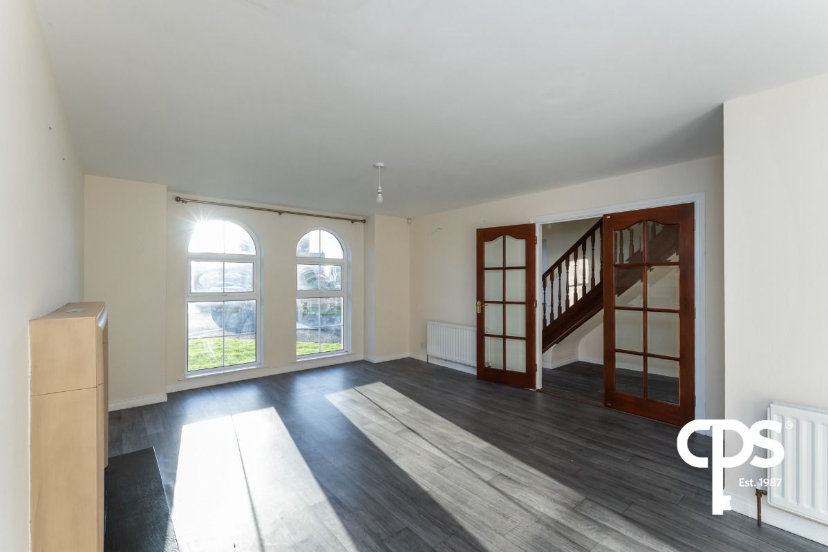 63 Huntingdale Lodge