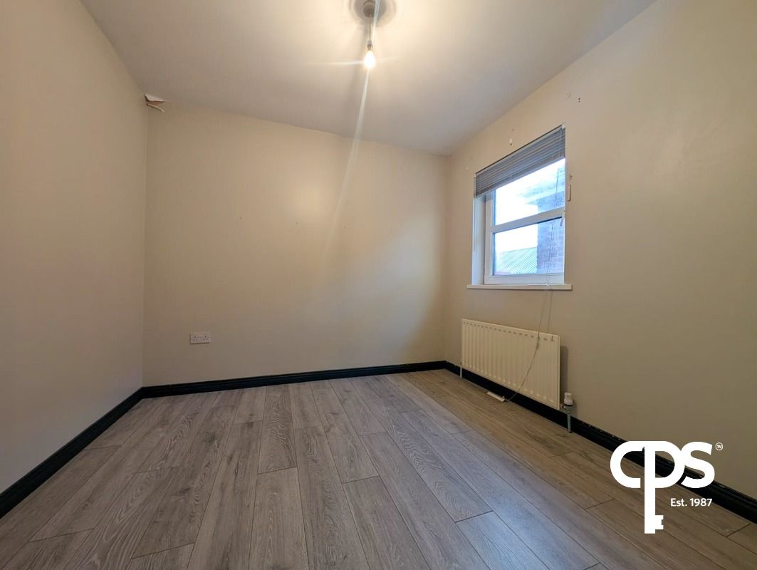 16 St Johns Crescent