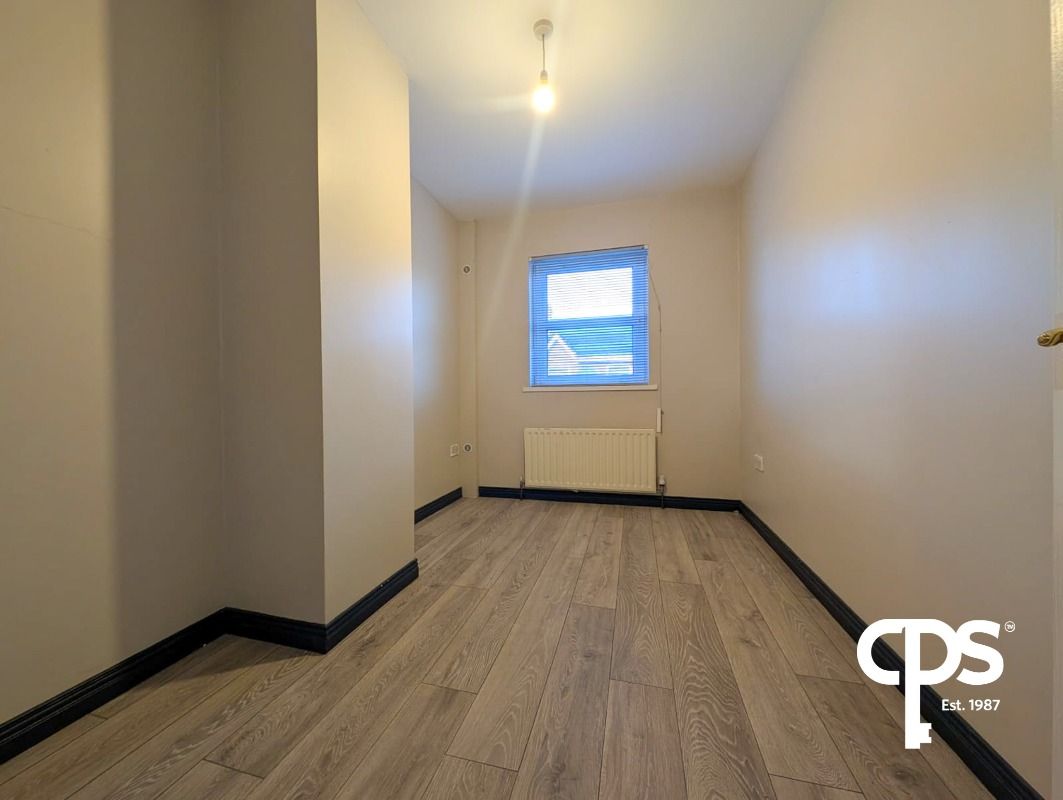 16 St Johns Crescent