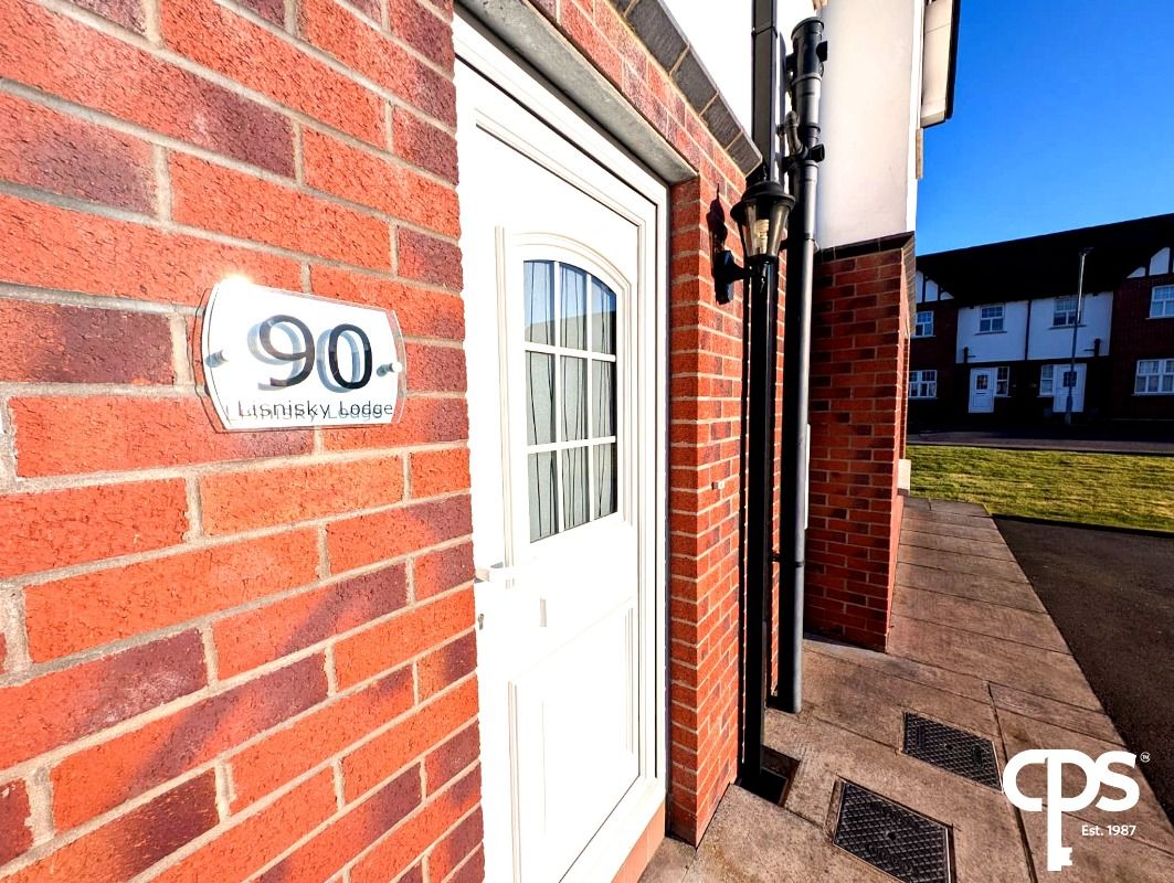 90 Lisnisky Lodge