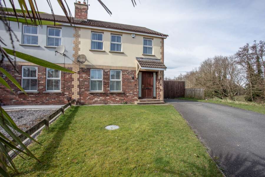 21 Greenfields Way, Armagh
