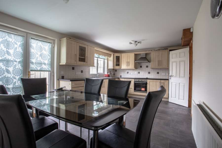 21 Greenfields Way, Armagh