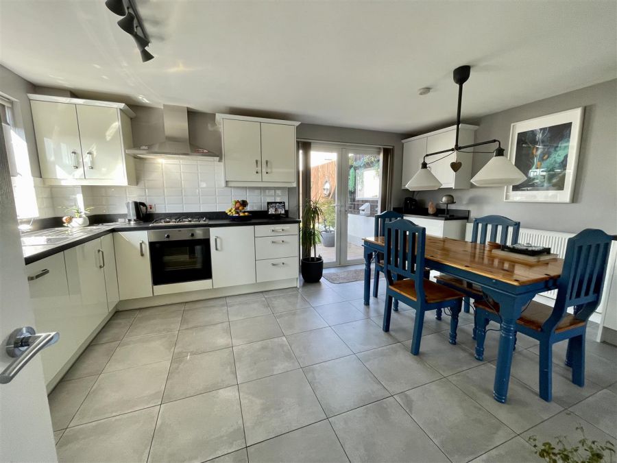 49 Clare Heights