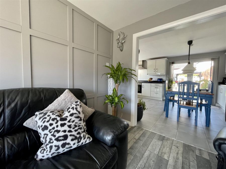 49 Clare Heights