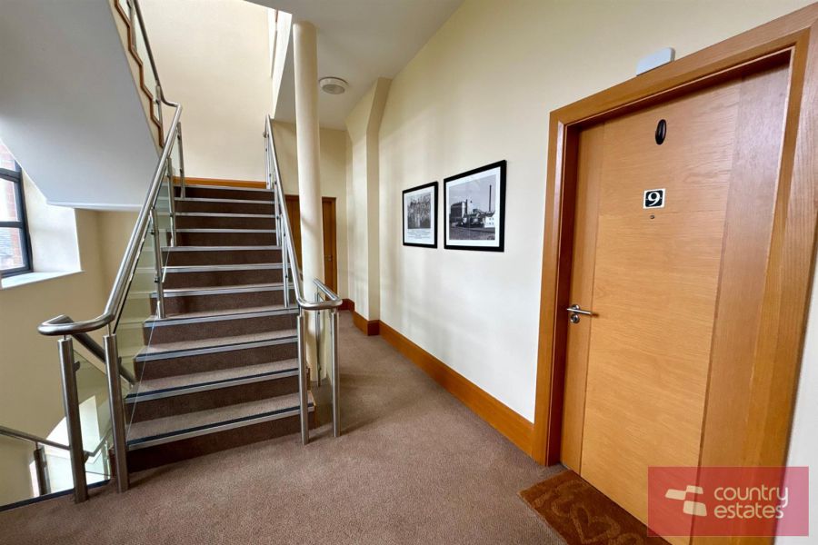 Apt 9 Mill Green