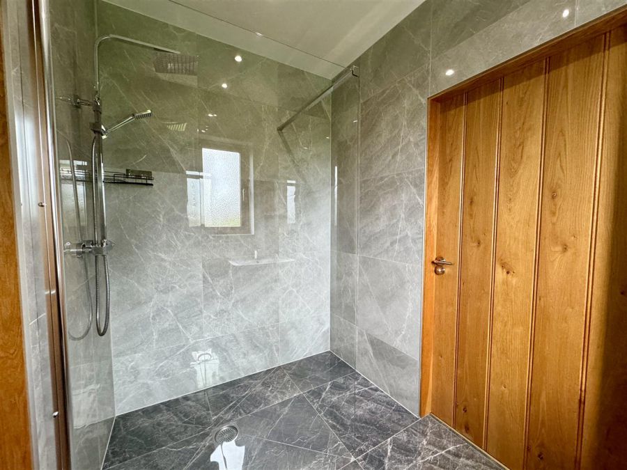 60b Tildarg Road