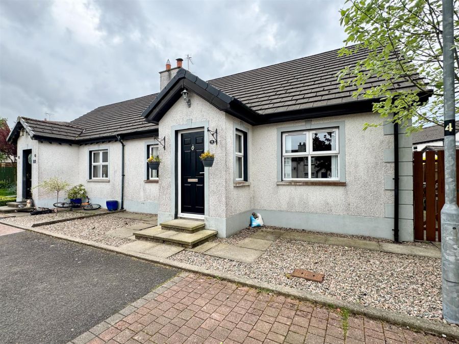9 Village Hill Mews