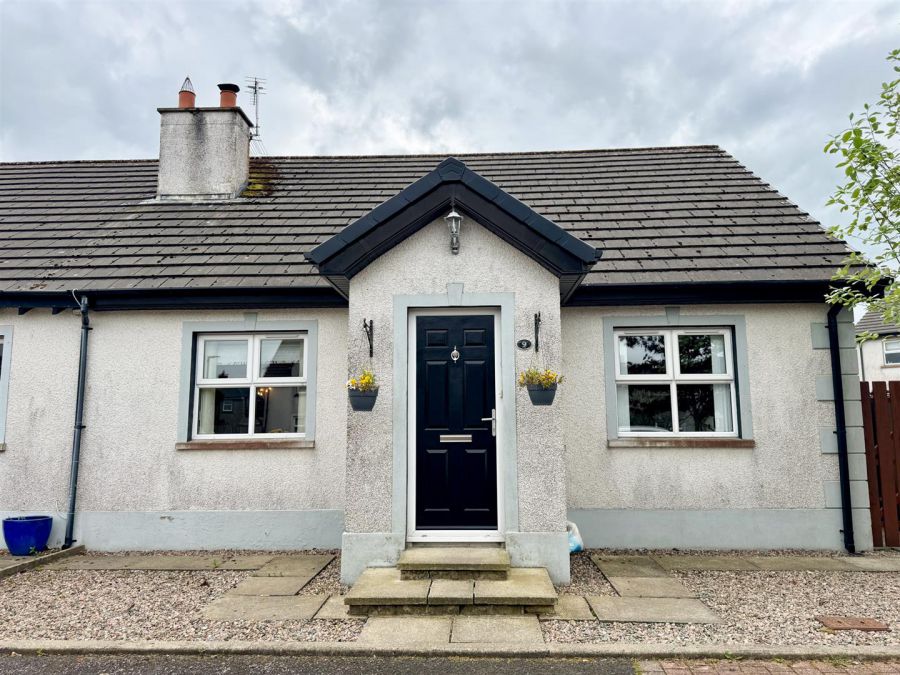 9 Village Hill Mews