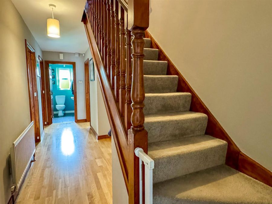9 Village Hill Mews
