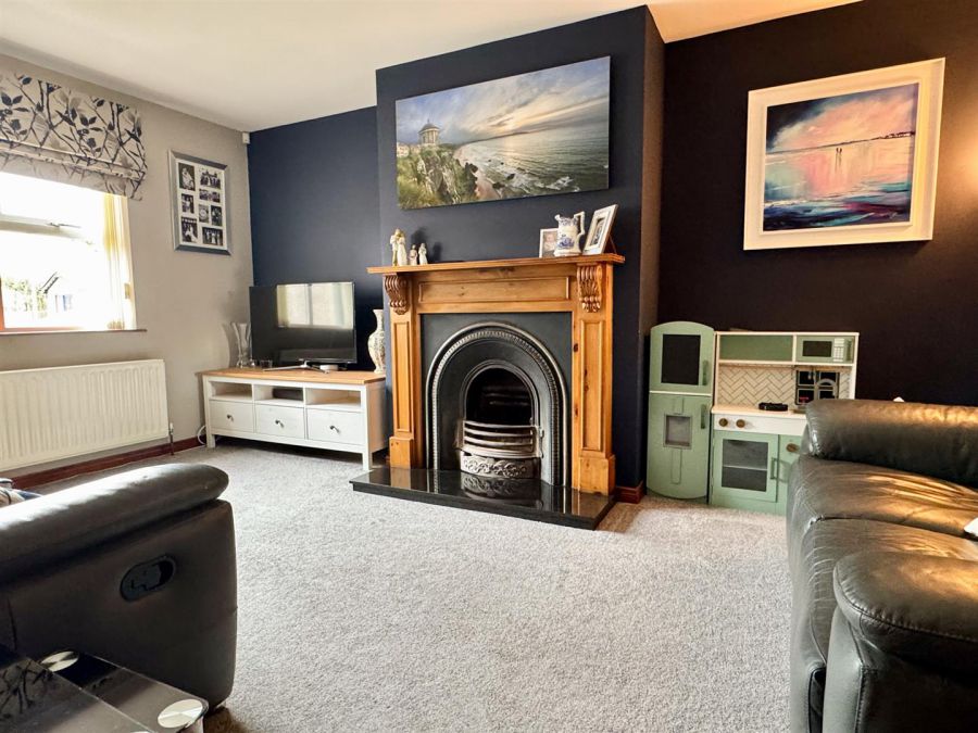 9 Village Hill Mews