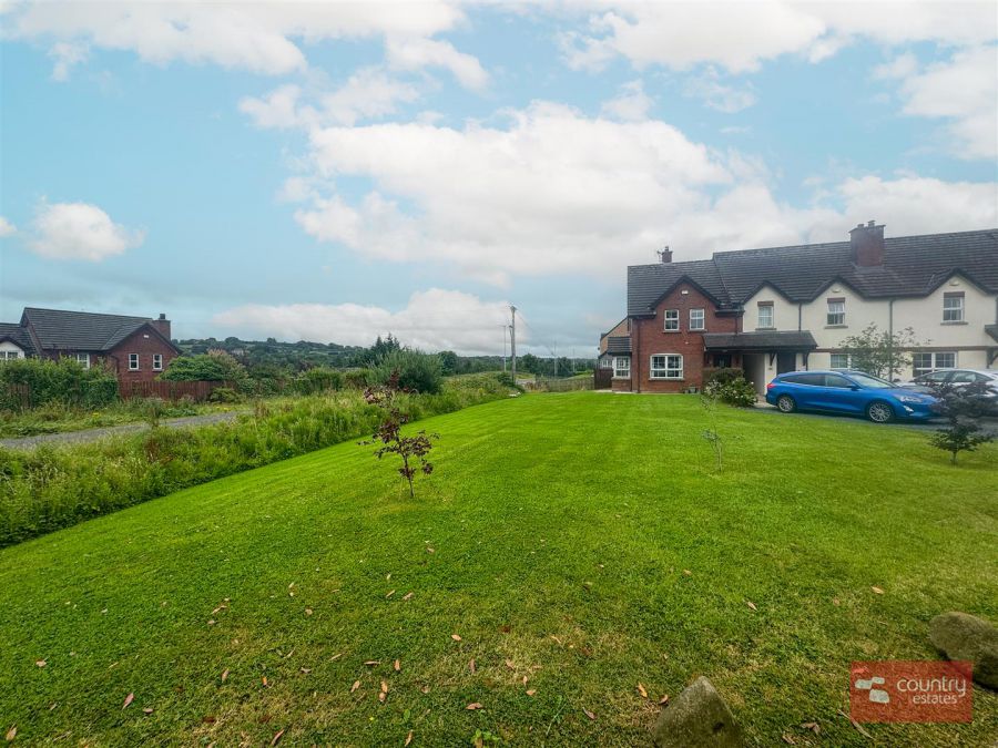 20 Porter Crescent