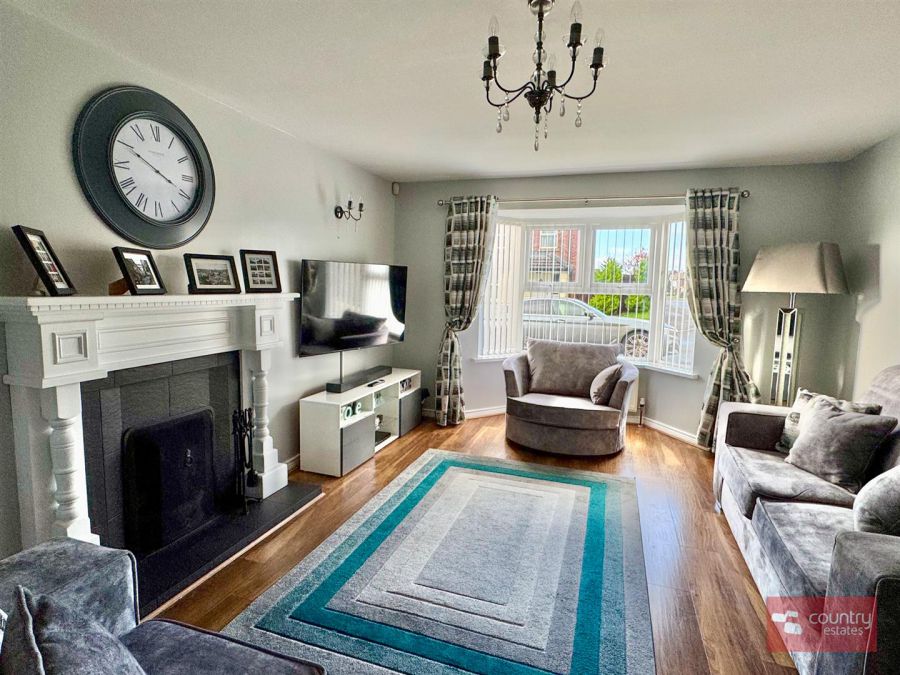 50 Rossburn Manor