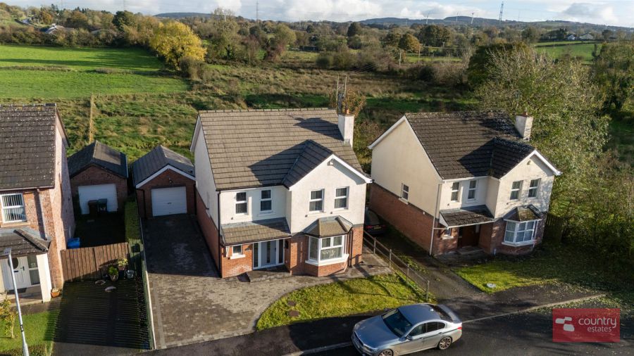 50 Rossburn Manor