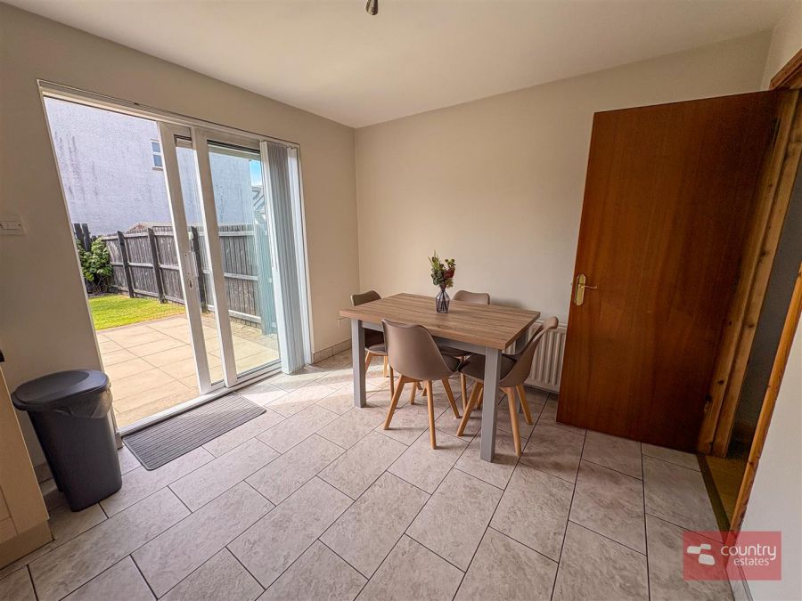 56 Huntingdale Green