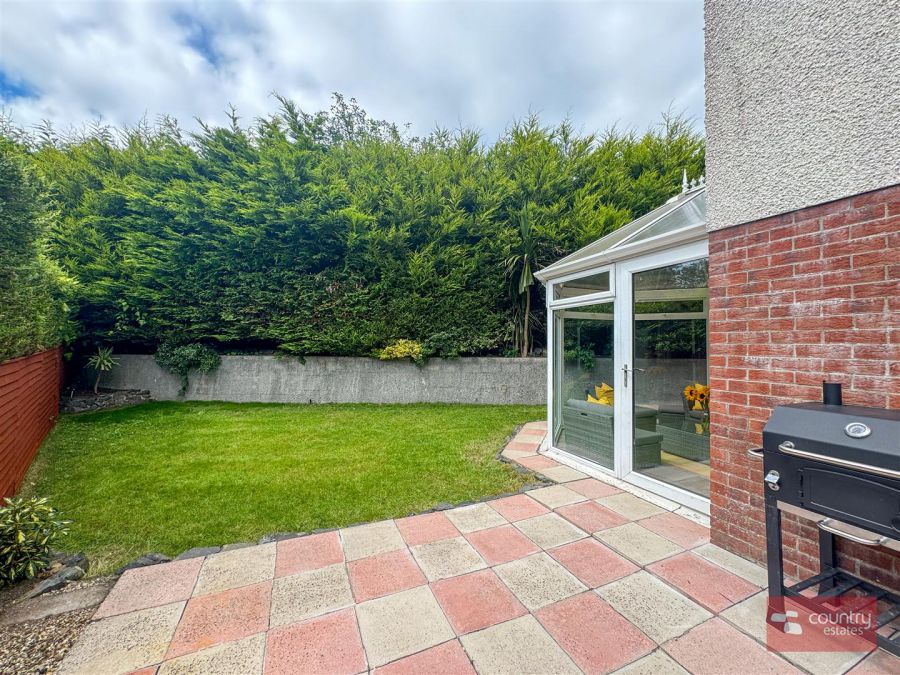61 Huntingdale Grove