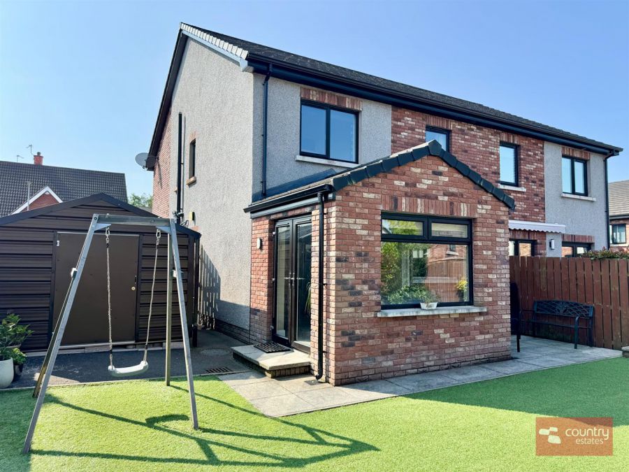 8 Victoria Road