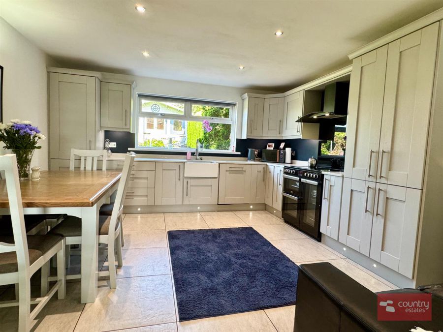 21 Lower Rashee Road