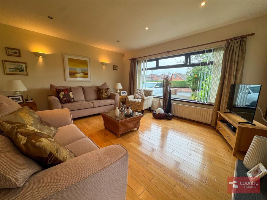 4 Grange Valley Green