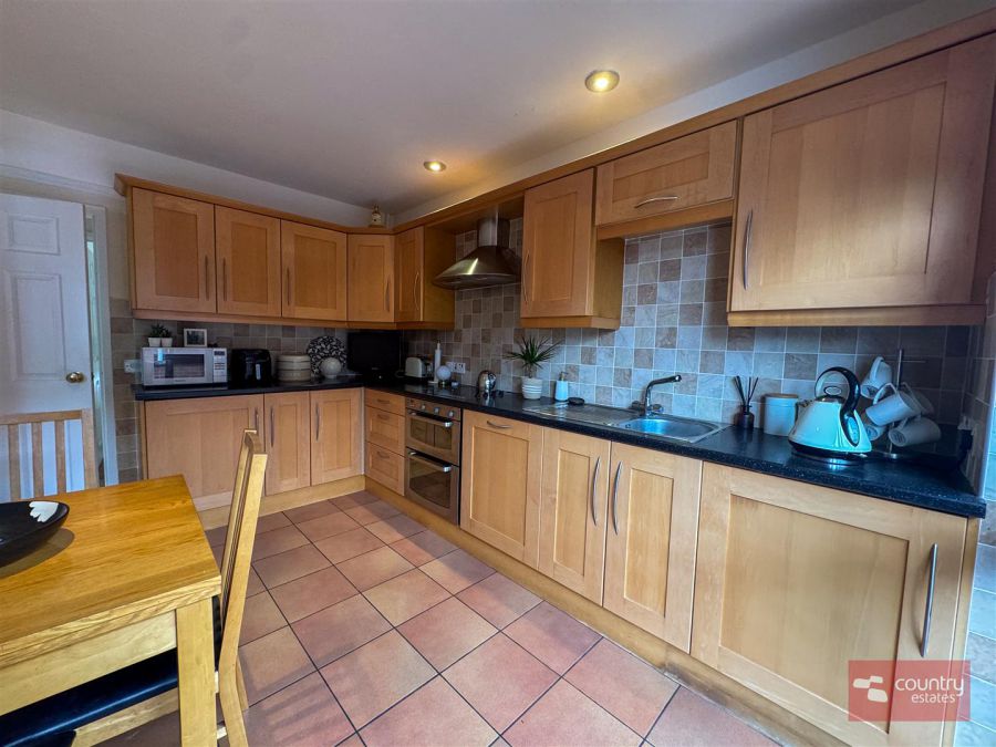 4 Grange Valley Green