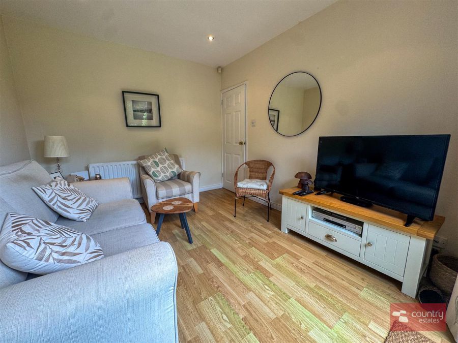 4 Grange Valley Green