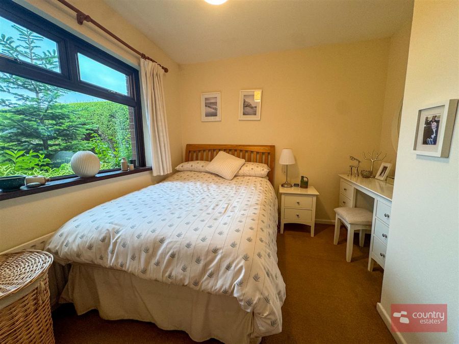 4 Grange Valley Green