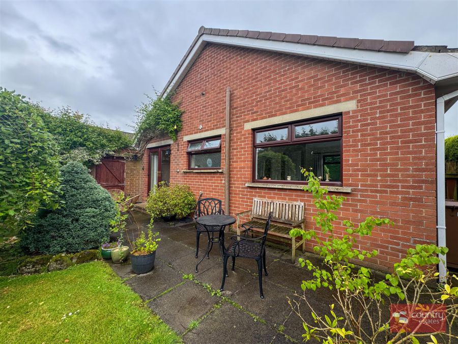 4 Grange Valley Green