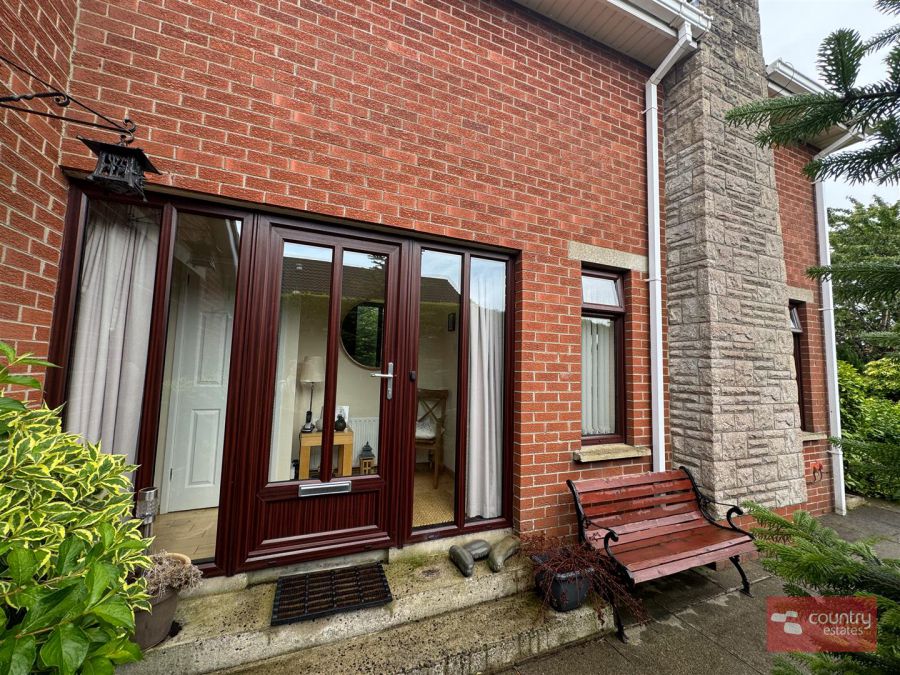 4 Grange Valley Green