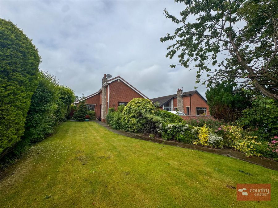 4 Grange Valley Green