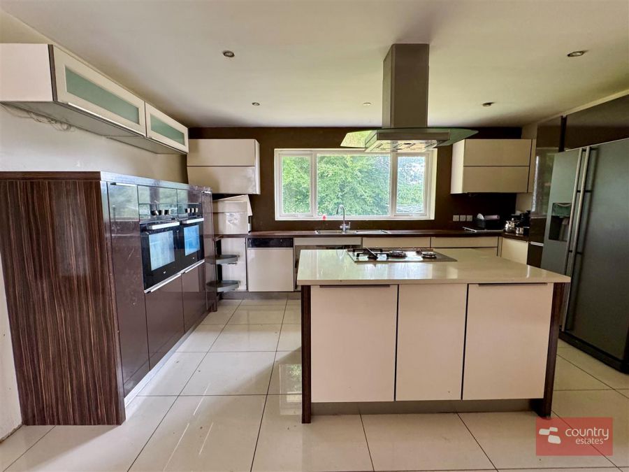147a Ballynashee Road