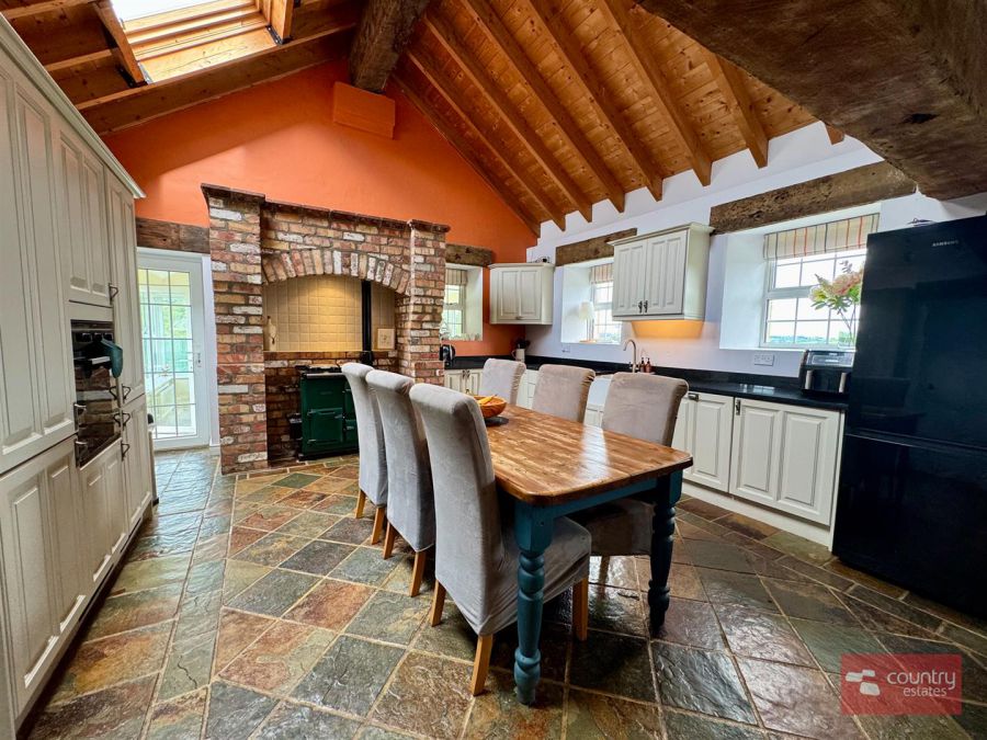 10 Carneal Road 10 Carneal Road