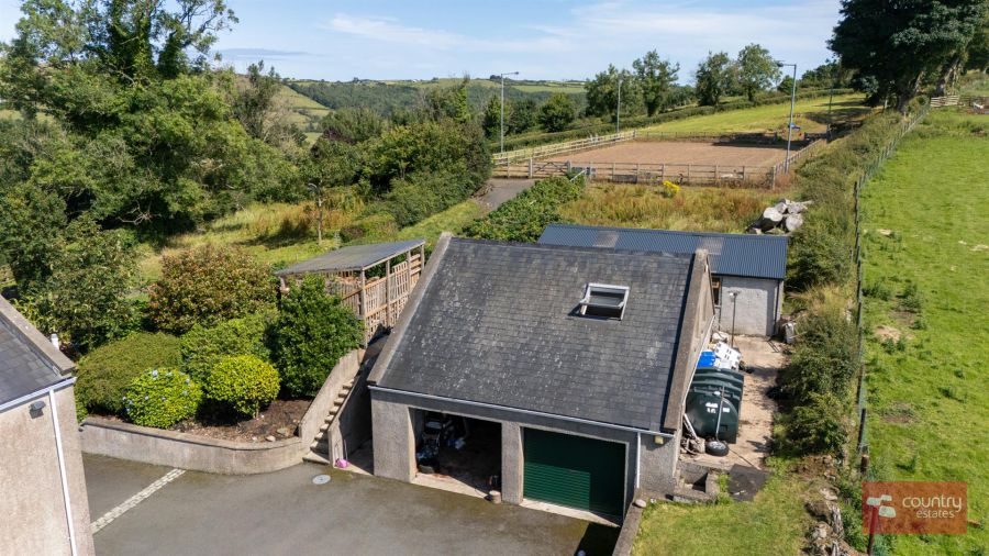 10 Carneal Road