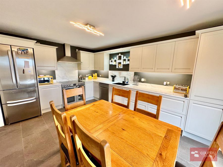 12 Douglasland
