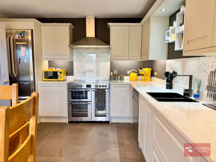 12 Douglasland