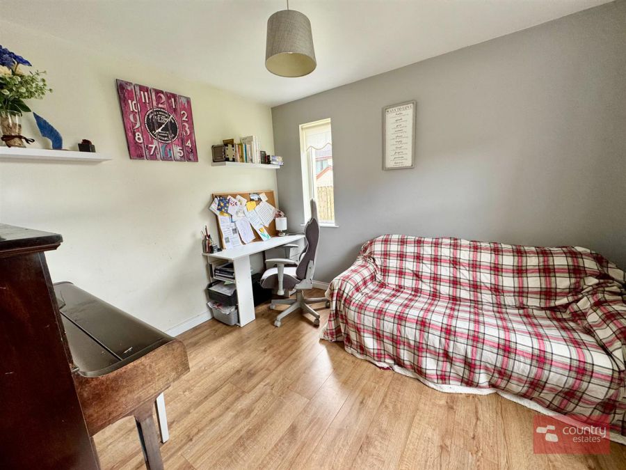 12 Douglasland