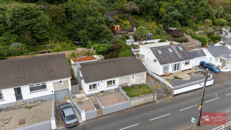 18 Coast Road