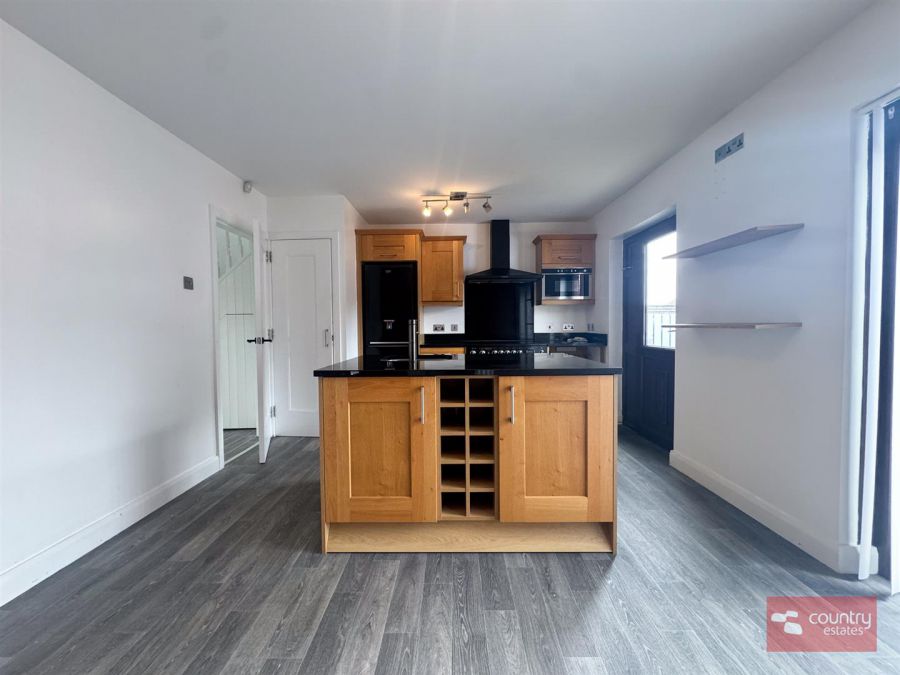 103 Clare Heights