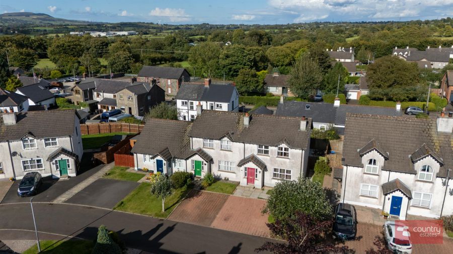 12 Village Hill Mews