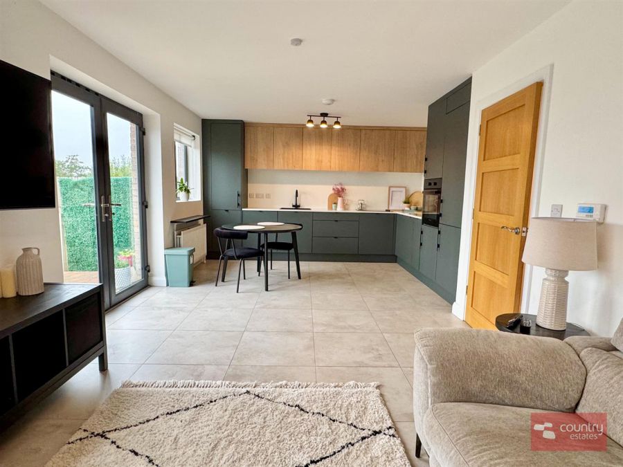 39 Petticrew Park