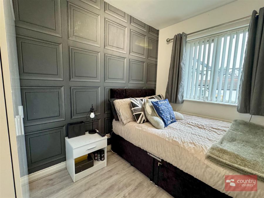 77 Henryville Manor