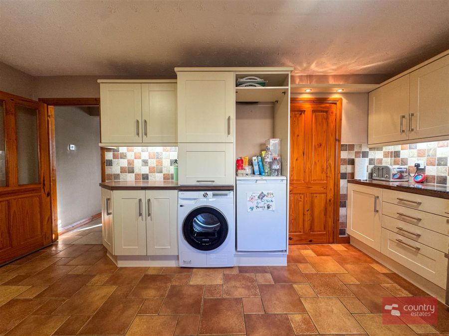 111 Ballyeaston Road