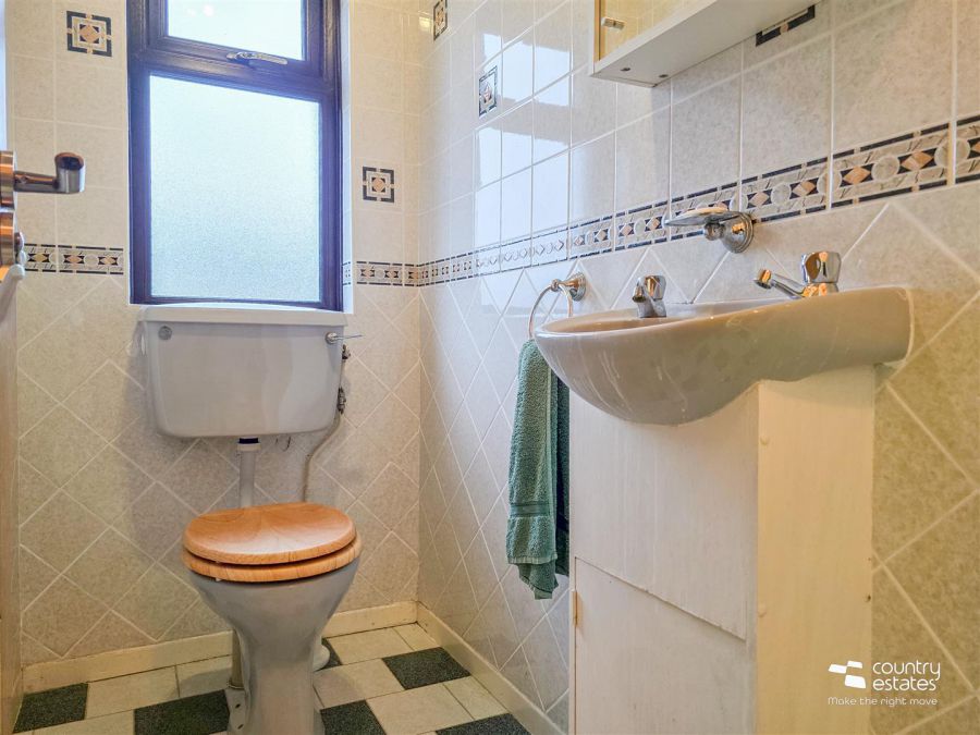 211 Ballyeaston Road