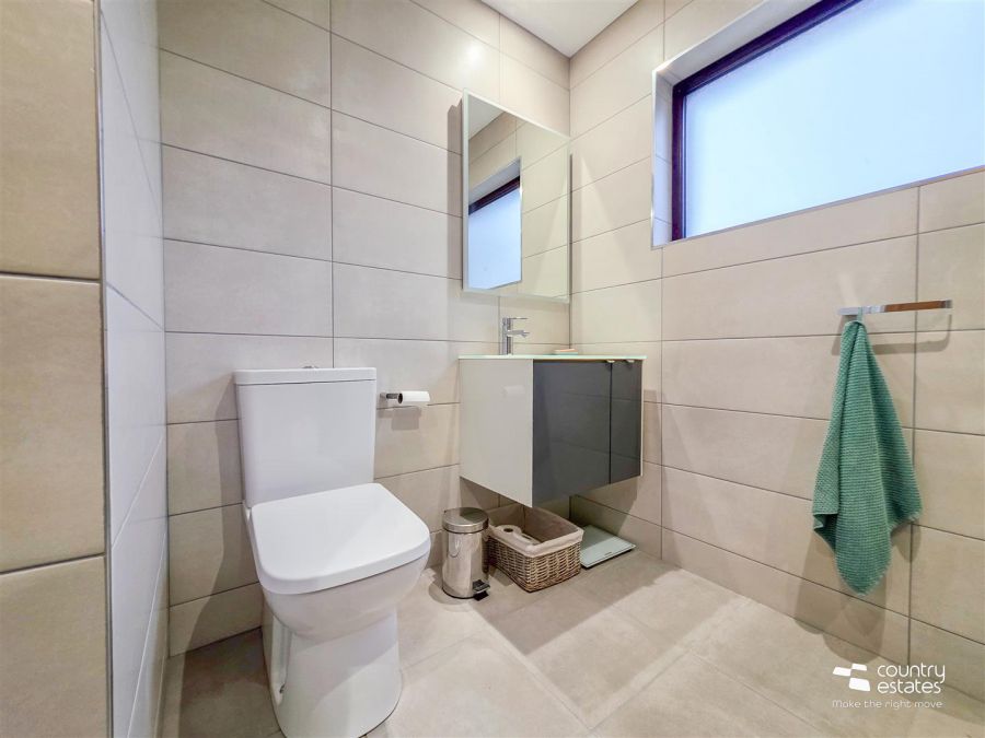 211 Ballyeaston Road