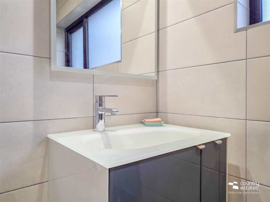 211 Ballyeaston Road