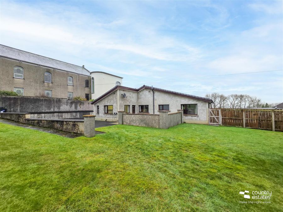 211 Ballyeaston Road