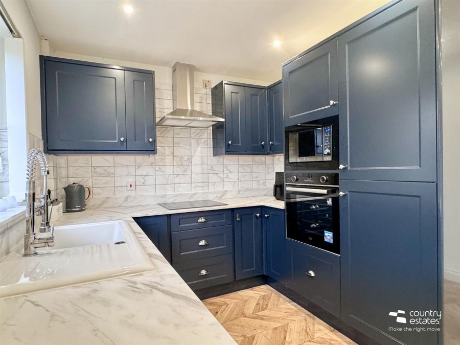 26 Riverside Cottages