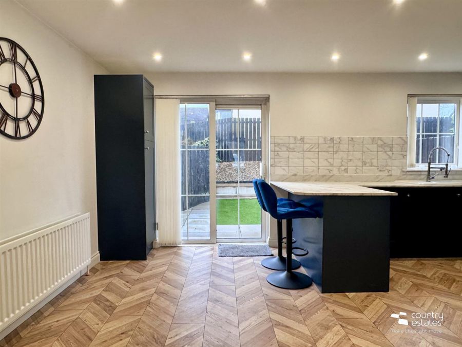 26 Riverside Cottages