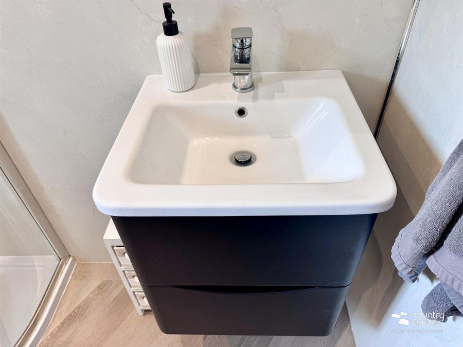 12 Grange Valley Avenue