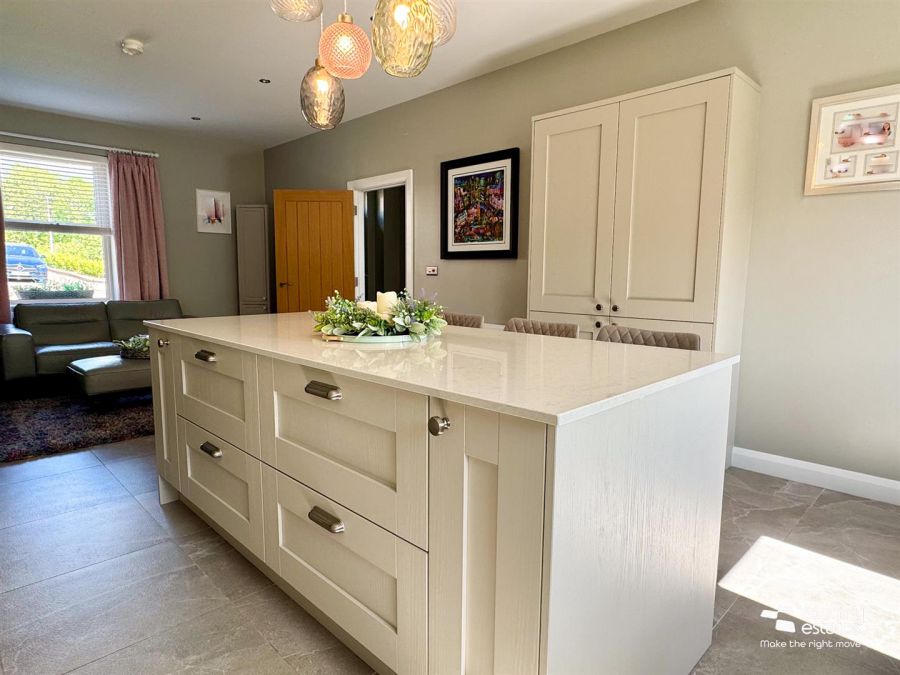 1 Craighill Manor