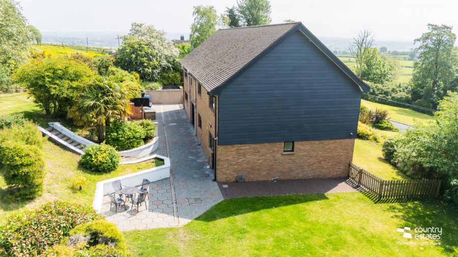 35 Ballybracken Road